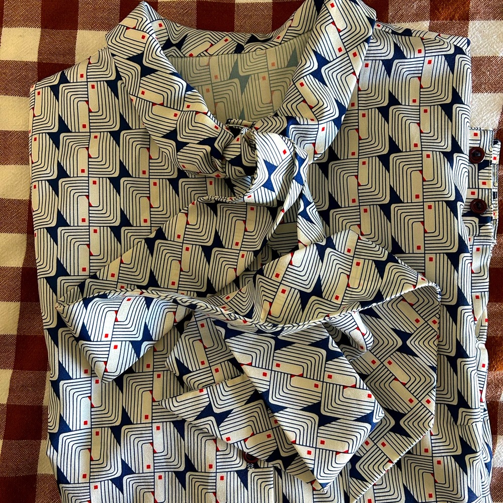 Vintage bow tie neck blouse - Picture 3 of 4